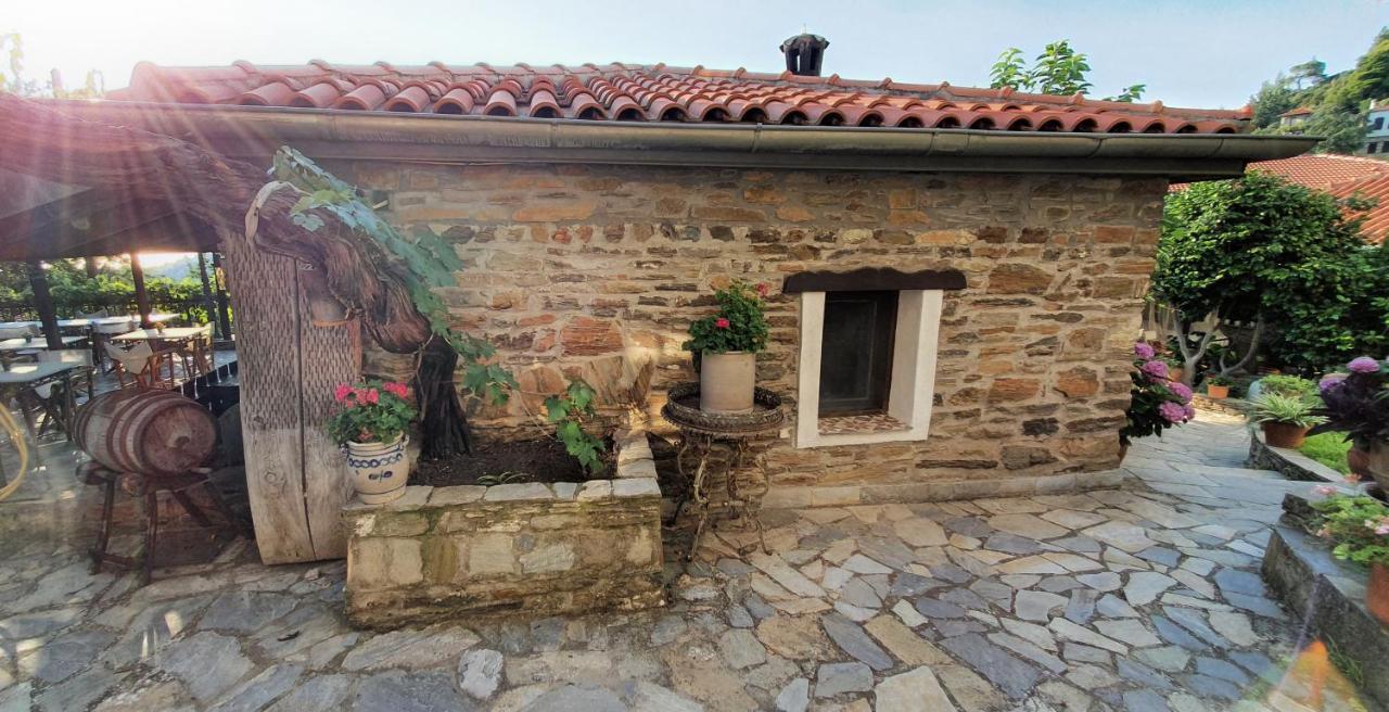 Ξενώνας Παρθενών της κυρά Βαγγελιώς Παρθενώνας Εξωτερικό φωτογραφία
