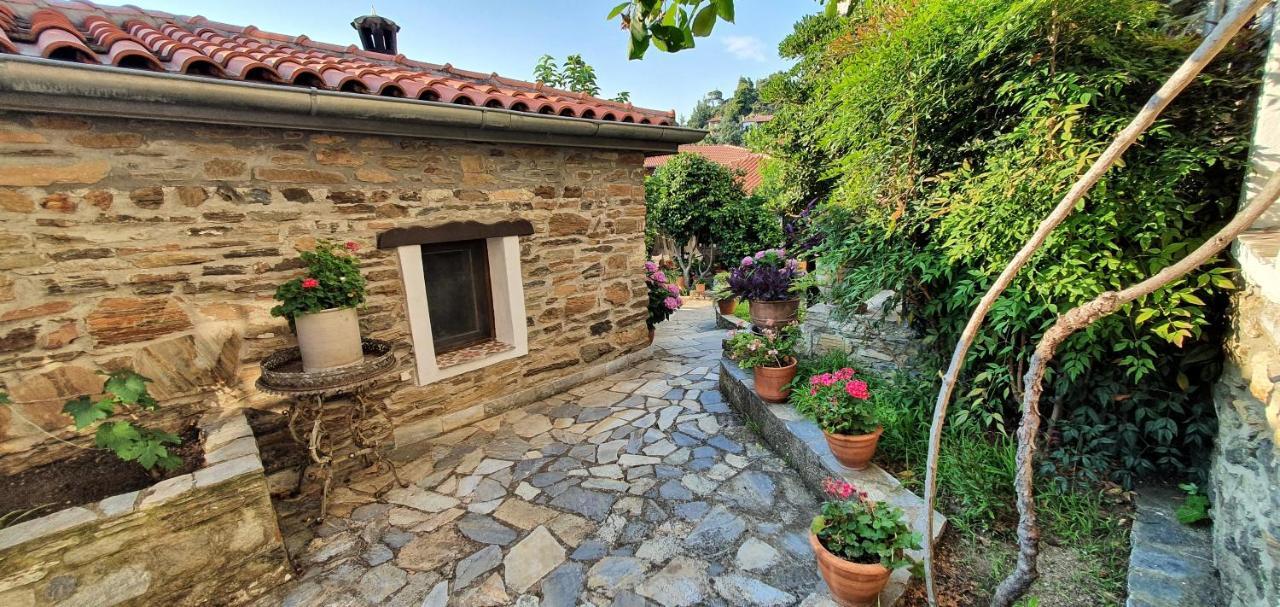 Ξενώνας Παρθενών της κυρά Βαγγελιώς Παρθενώνας Εξωτερικό φωτογραφία
